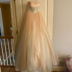 Prom dress never worn